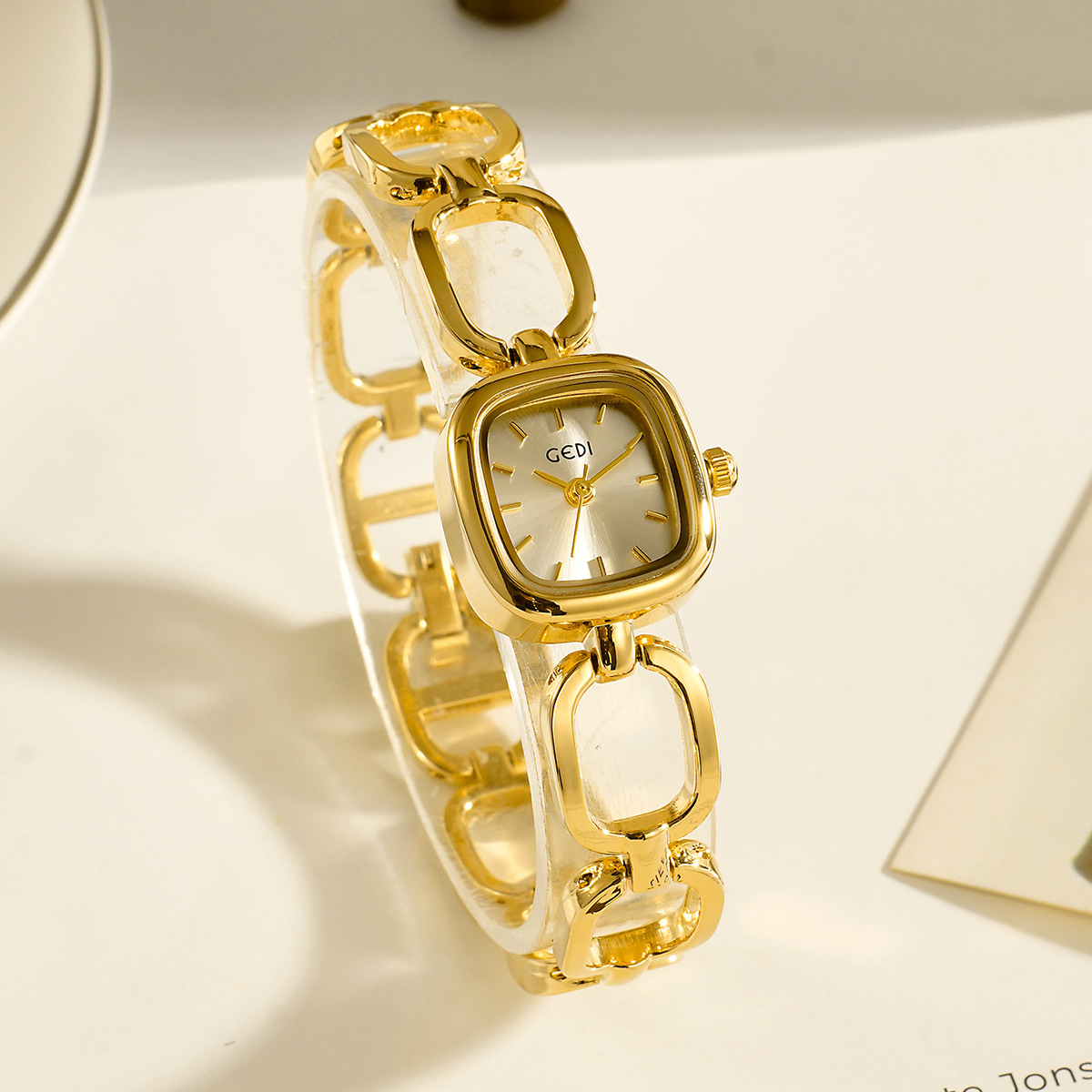 Montres pour femmes de la marq - Luxury Watch Brand List avis et prix